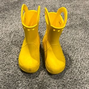 Size 11 - Croc - rainboot - yellow